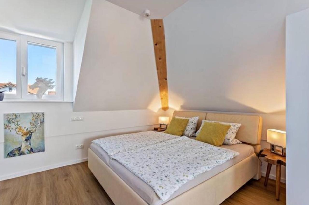 Terralpin Apartments - Charmante Dg Wohnung Mit Balkon 브룩뮐 외부 사진