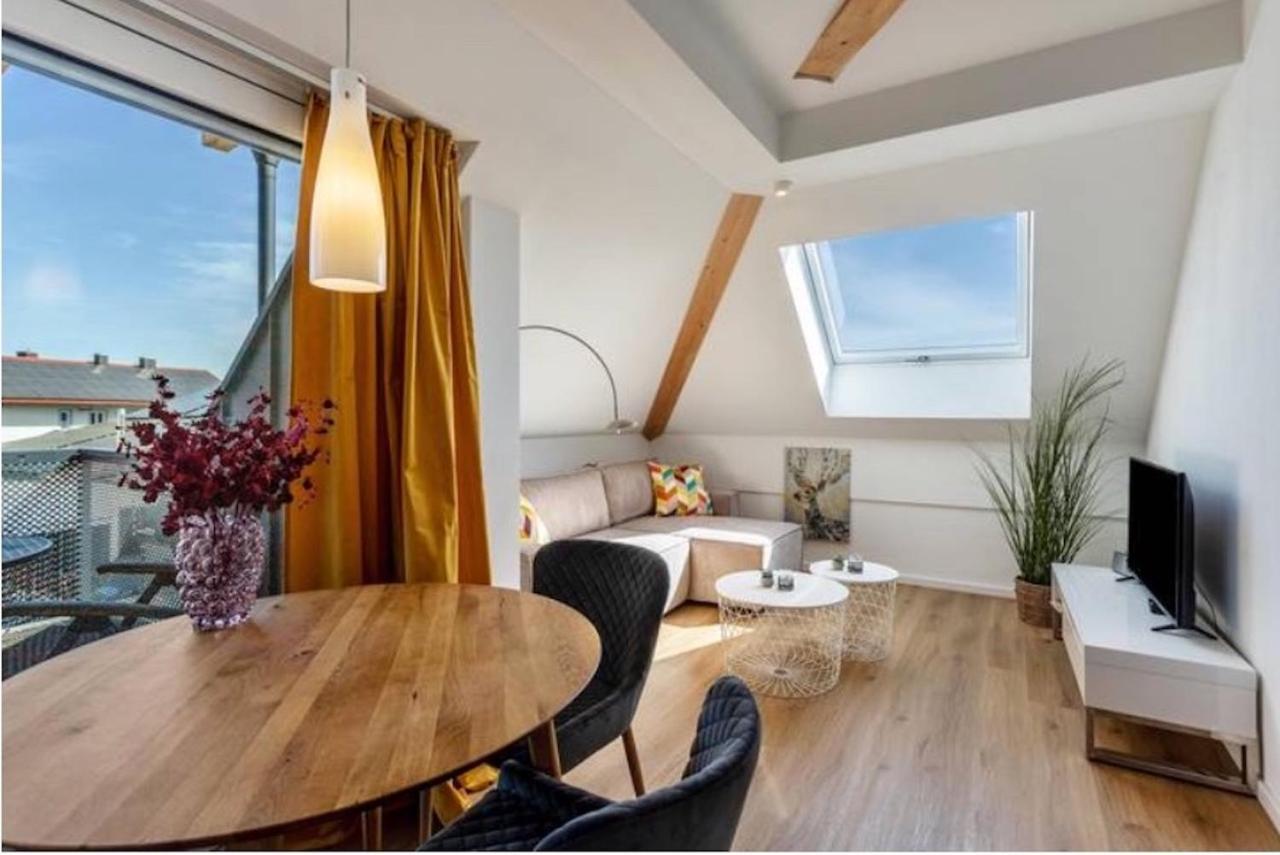 Terralpin Apartments - Charmante Dg Wohnung Mit Balkon 브룩뮐 외부 사진